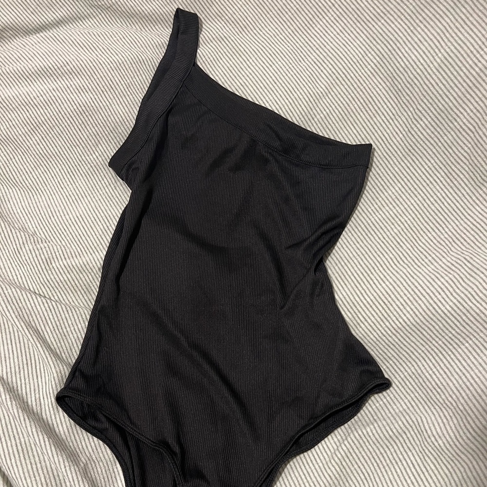 NWT ⭐️ Nasty Gal One Shoulder Bodysuit